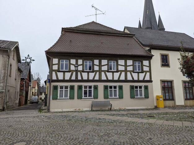 Einfamilienhaus zur Miete 2.150 € 9 Zimmer 280 m² 200 m² Grundstück Marktplatz 17 Baunach 96148