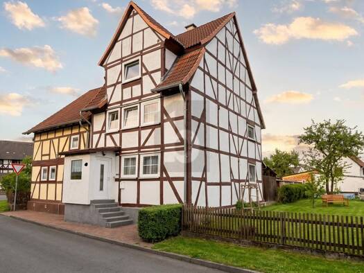 Einfamilienhaus zum Kauf 199.000 € 4 Zimmer 110 m² 125 m² Grundstück Uschlag Staufenberg 34355