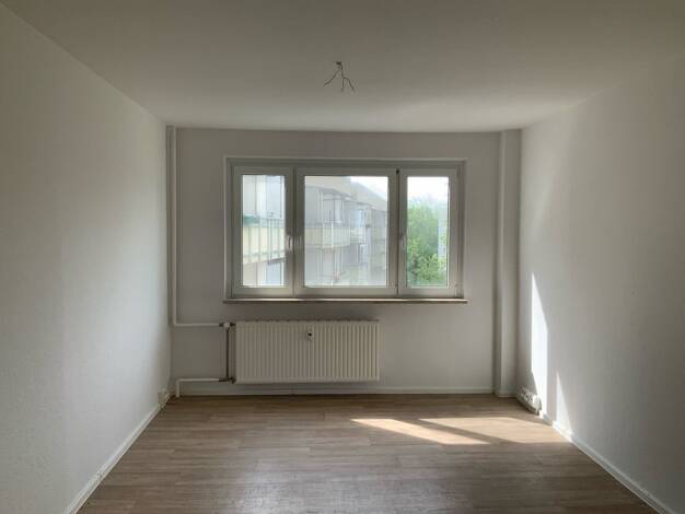 Wohnung zur Miete 364 € 3 Zimmer 58,7 m² 4. Geschoss Sosaer Str. 28 Thekla Leipzig 04349