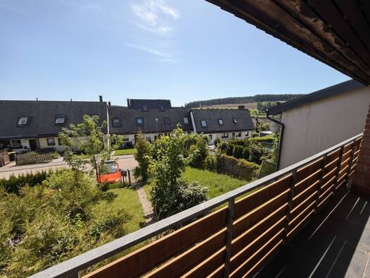 Reihenmittelhaus zum Kauf 210.000 € 3 Zimmer 90 m² 153 m² Grundstück Schönwald im Schwarzwald 78141