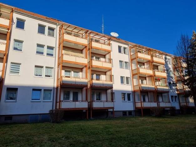 Wohnung zur Miete 288 € 3 Zimmer 57,5 m² 3. Geschoss frei ab sofort Rümpfstraße 11a Lichtenstein 09350