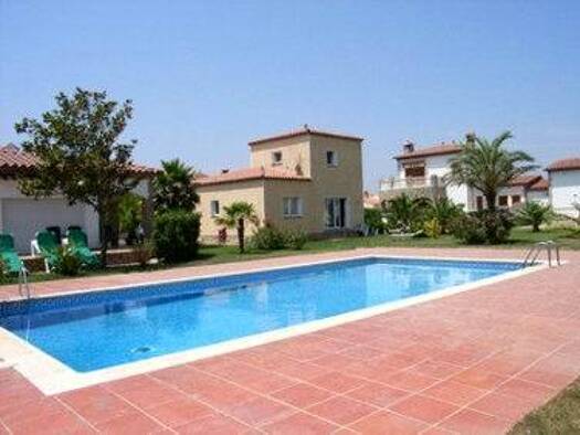 Einfamilienhaus zum Kauf 275.000 € 4 Zimmer 110 m² 420 m² Grundstück Torroella de Fluvià 17474