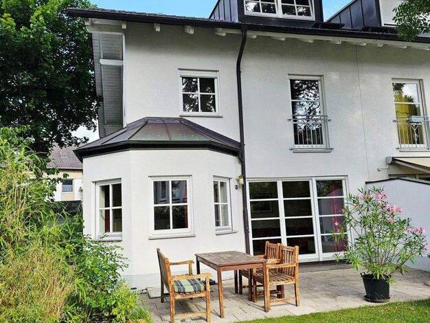 Doppelhaushälfte zum Kauf provisionsfrei 1.280.000 € 5 Zimmer 165 m² 370 m² Grundstück frei ab 01.08.2026 Gröbenzell 82194