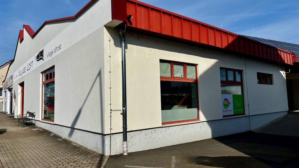 Produktionshalle zur Miete 1.250 € 260 m² Lagerfläche St. Stefan im Rosental 8083