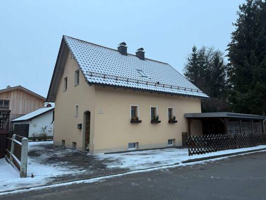 Einfamilienhaus zum Kauf 599.000 € 6,5 Zimmer 160 m² 704 m² Grundstück frei ab sofort Kaufbeuren 87600
