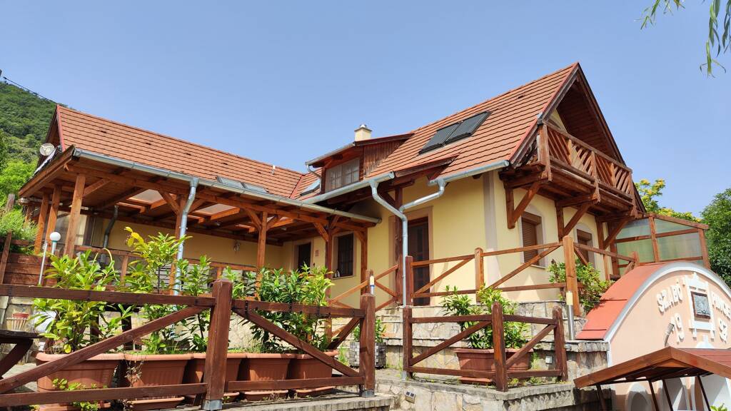 Haus zum Kauf provisionsfrei 609.900 € 6 Zimmer 300 m² 3.380 m² Grundstück Balatonederics