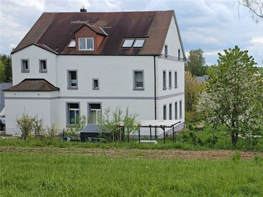 Mehrfamilienhaus zum Kauf 11 Zimmer 342 m² 1.273 m² Grundstück Seitenhain Wechselburg 09306