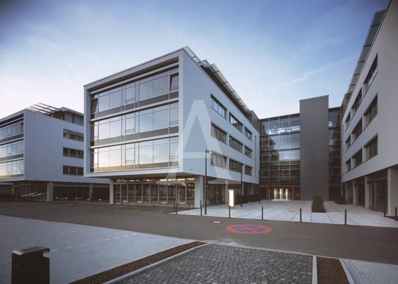 Büro-/Praxisfläche zur Miete 20 € 723 m²<br/>Bürofläche Deutz Köln 50679