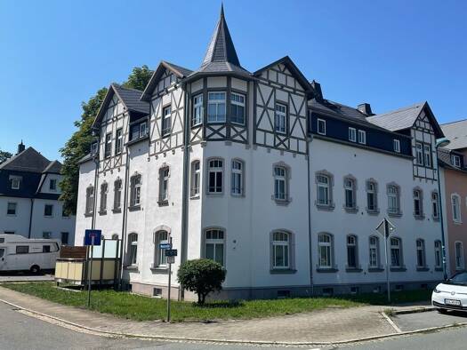 Wohnung zur Miete 576 € 3 Zimmer 96 m² 3. Geschoss frei ab sofort Bahnhofstraße 81 Oelsnitz Oelsnitz/Erzgebirge 09376