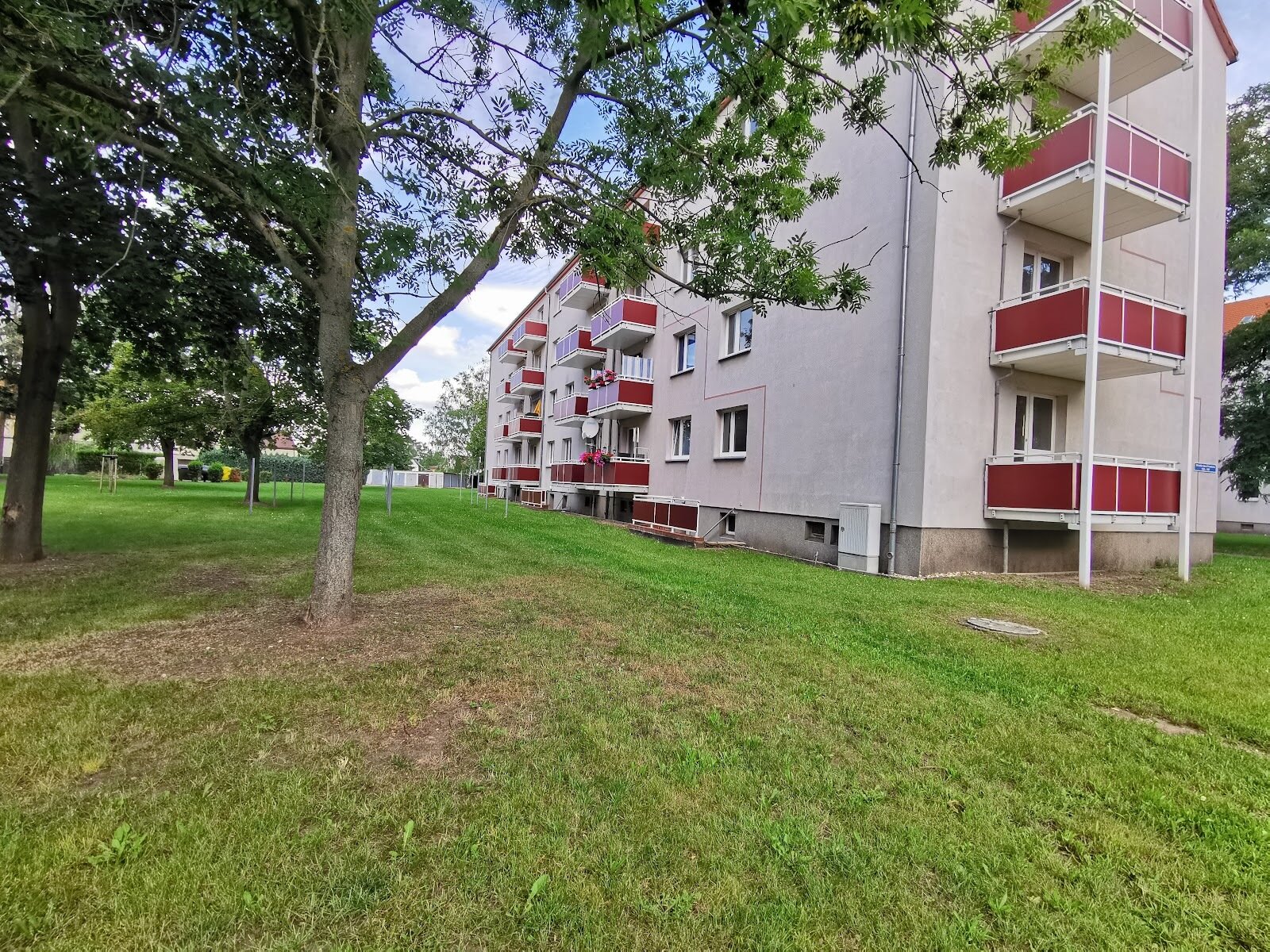 Wohnung zur Miete 318 € 3 Zimmer 57,8 m²<br/>Wohnfläche 2.<br/>Geschoss Straße des Friedens 105 Merseburg Merseburg 06217