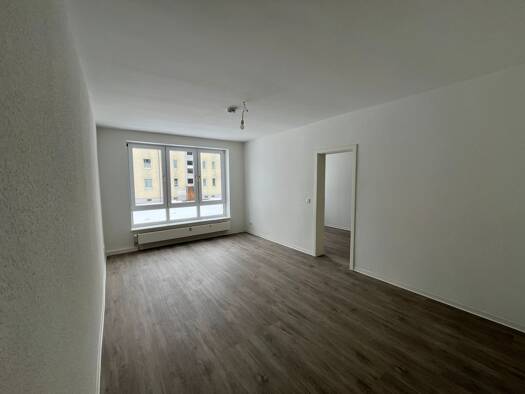 Wohnung zur Miete 469 € 4 Zimmer 67 m² EG Damaschkestraße 15 Großröhrsdorf 01900