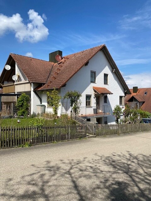 Haus zum Kauf 495.000 € 6 Zimmer 160 m²<br/>Wohnfläche 300 m²<br/>Grundstück Am Sattlerberg 8 Lausham Reichertshausen 85293