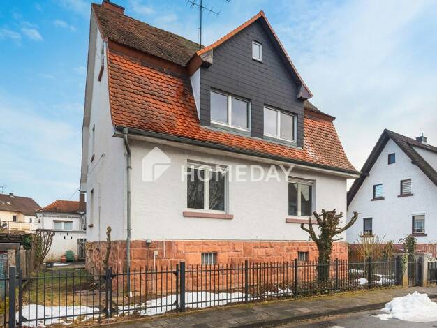 Einfamilienhaus zum Kauf 329.000 € 8 Zimmer 186 m² 567 m² Grundstück Rothenbergen Gründau 63584