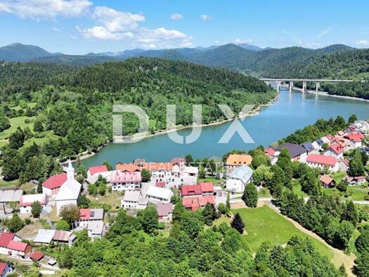 Haus zum Kauf 350.000 € 8 Zimmer 255 m² Fužine