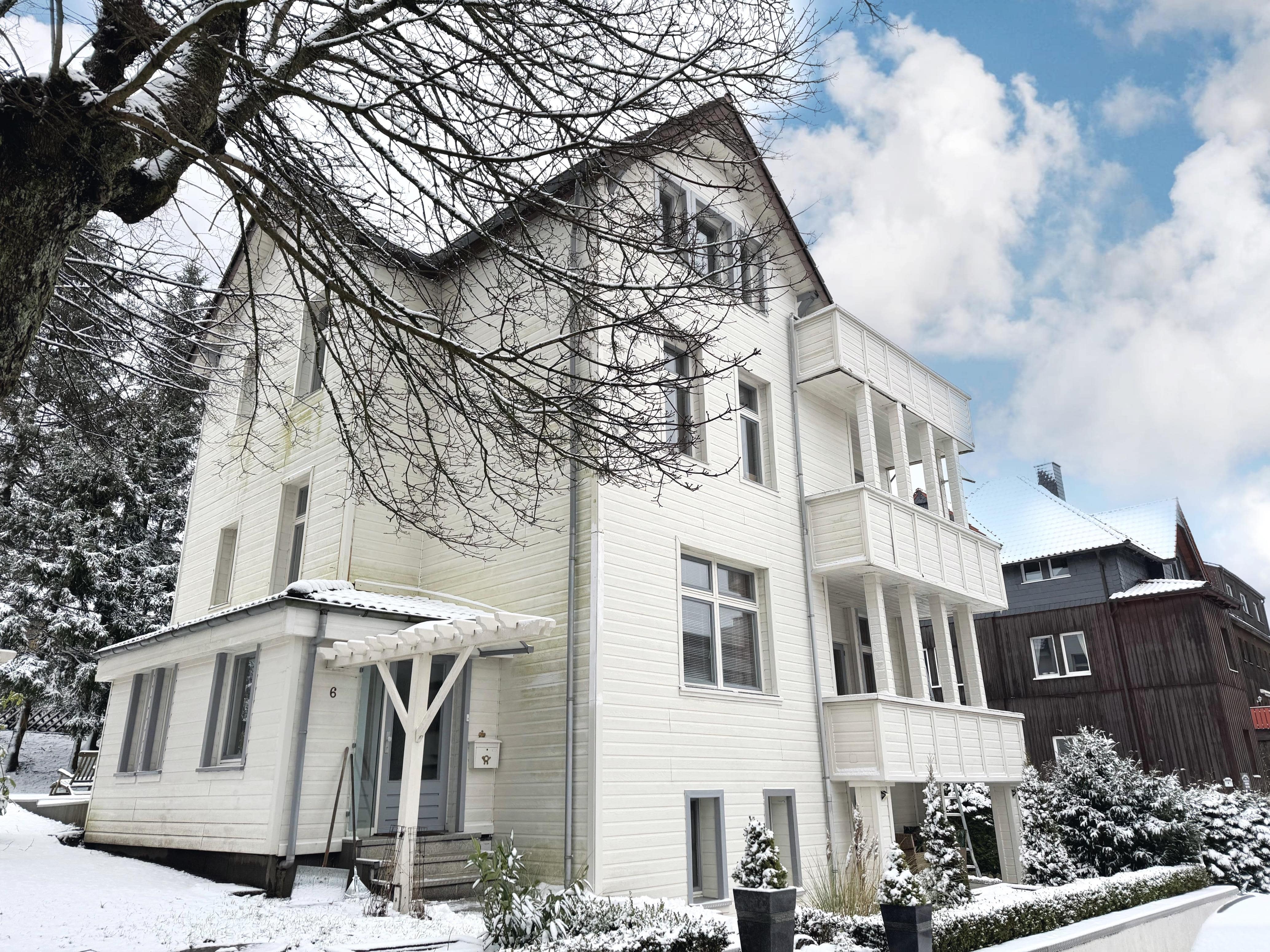 Mehrfamilienhaus zum Kauf als Kapitalanlage geeignet 305.000 € 13 Zimmer 310 m²<br/>Wohnfläche 666 m²<br/>Grundstück Hahnenklee Goslar 38644