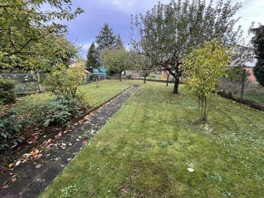 Doppelhaushälfte zum Kauf 287.000 € 5 Zimmer 110 m² 587 m² Grundstück frei ab sofort Langenselbold 63505