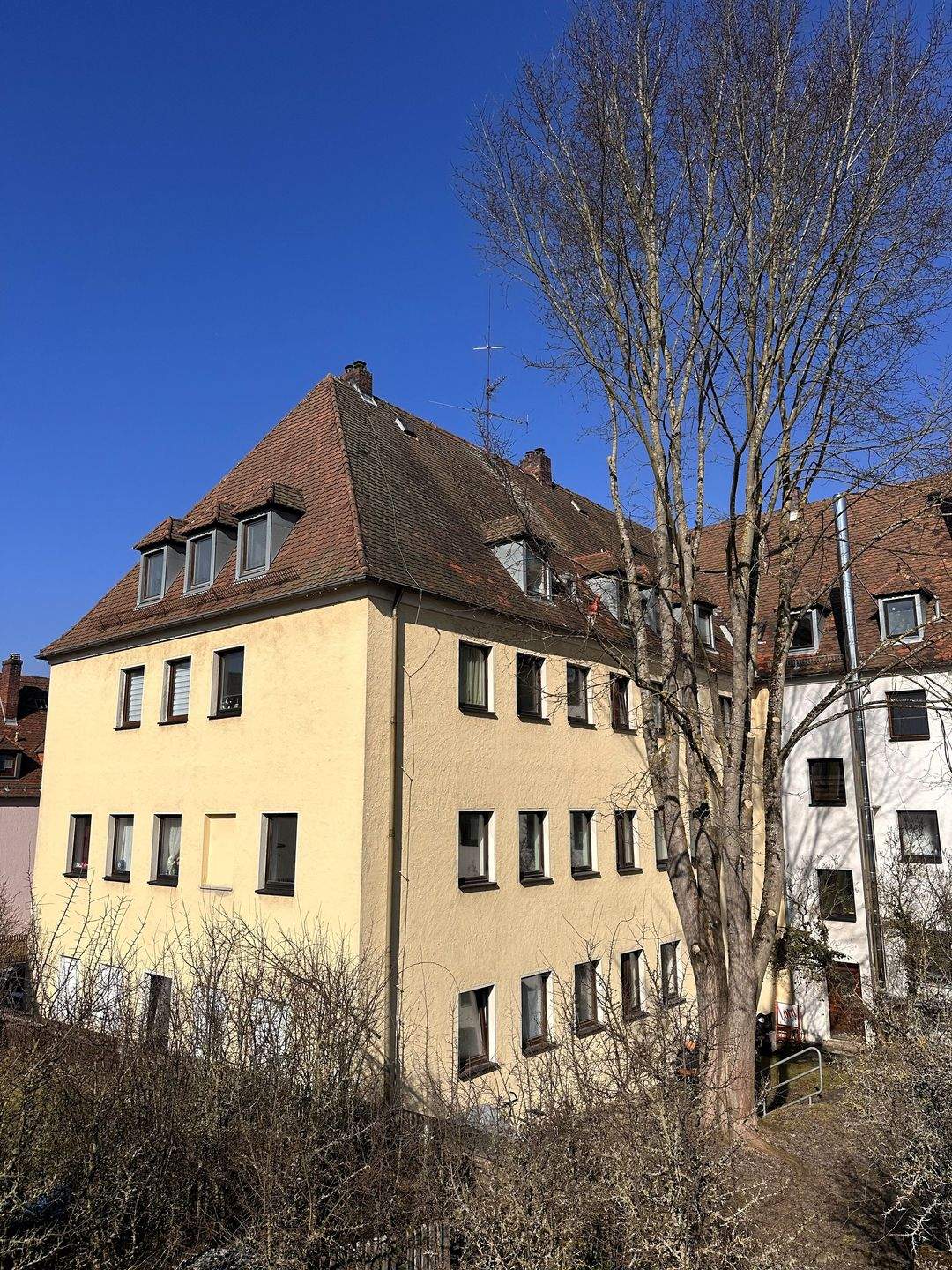 Immobilie in Pegnitz - Stilvolle Erdgeschosswohnung in Pegnitz – sehr gepflegft mit modernem Wohnkomfort - Bild 2