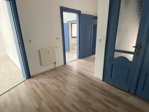 Wohnung zur Miete 330 € 2 Zimmer 63 m² frei ab sofort Greiz Greiz 07973