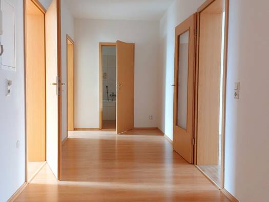 Wohnung zur Miete 609 € 4 Zimmer 108 m² 3. Geschoss Bahnhofstraße 18 Löbau 02708