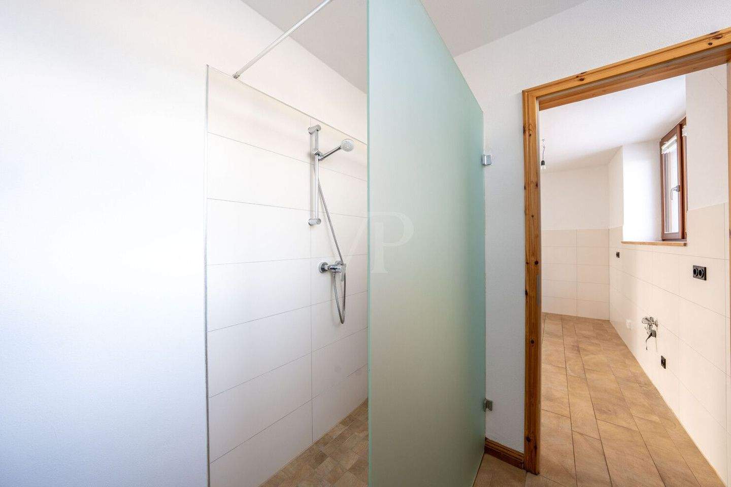 Immobilie in Stahnsdorf - Wohnensemble im historischen Ambiente - zwei Hauseinheiten direkt am Reiterhof - Bild 3