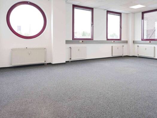 Bürofläche zur Miete provisionsfrei 15 m² Bürofläche teilbar ab 15 m² Im Pfingstwasen 1 Stadtgebiet Göppingen 73035