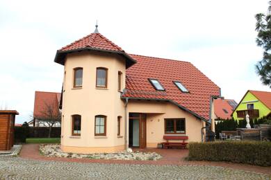 Einfamilienhaus zum Kauf 850.000 € 5 Zimmer 212 m² 942 m² Grundstück frei ab 01.10.2025 Borthen Dohna 01809