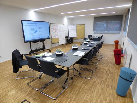 Büro zur Miete provisionsfrei 1.300 € 3 Zimmer 130 m² Bürofläche Leihgestern Linden 35440