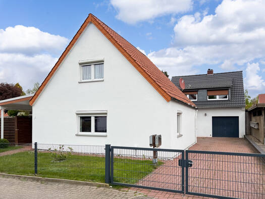 Mehrfamilienhaus zum Kauf 195.000 € 4 Zimmer 80 m² 679 m² Grundstück Burgdamm Nord 28717