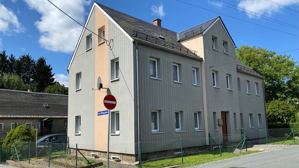 Einfamilienhaus zum Kauf provisionsfrei 85.000 € 8 Zimmer 147 m²<br/>Wohnfläche 390 m²<br/>Grundstück Schönbach 02708