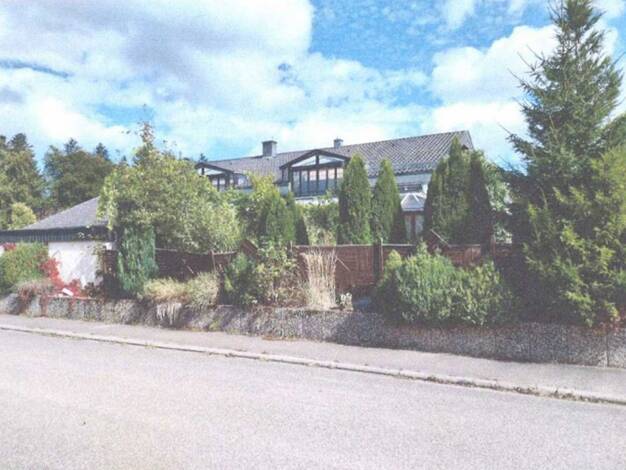 Mehrfamilienhaus zum Kauf provisionsfrei 588.000 € 12 Zimmer 301,1 m² 1.008 m² Grundstück Lembergstraße 15 Onstmettingen Albstadt-Onstmettingen 72461