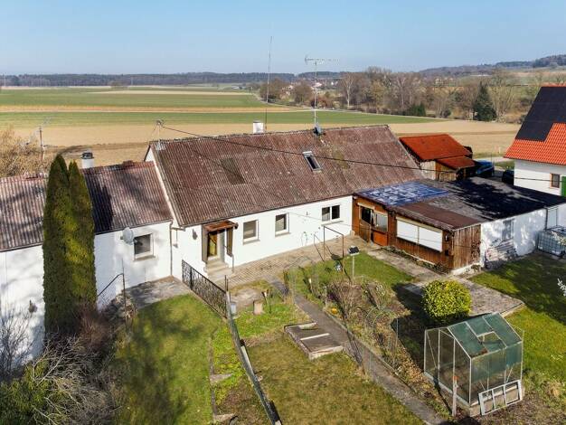 Doppelhaushälfte zum Kauf 195.000 € 8 Zimmer 156,7 m² 1.107 m² Grundstück Unlingen Unlingen 88527