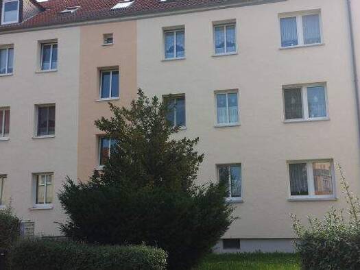 Wohnung zur Miete 380 € 2 Zimmer 47,7 m² EG frei ab sofort Böhlen 04564