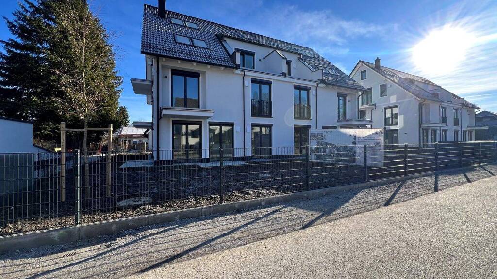 Fertig- und Musterhäuser zum Kauf Schneeglöckchenstraße 130 Feldmoching-Hasenbergl München 80995