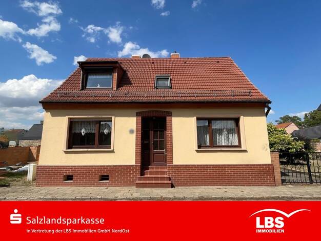 Einfamilienhaus zum Kauf 79.000 € 5 Zimmer 110 m² 738 m² Grundstück Neundorf Staßfurt 39418
