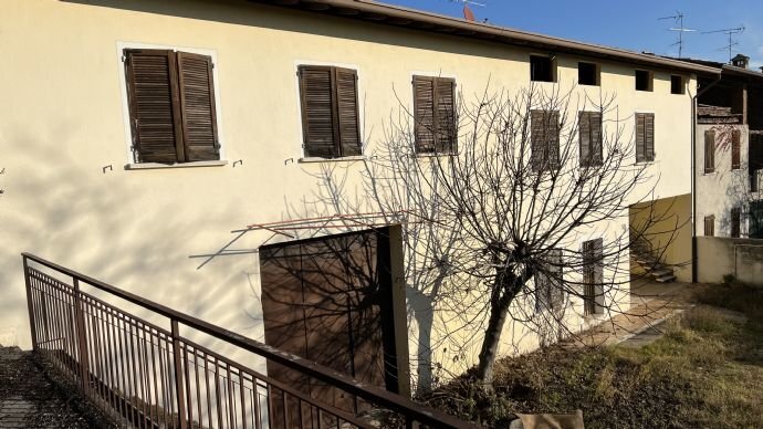 Rustico zum Kauf 650.000 € 6 Zimmer 600 m²<br/>Wohnfläche 6.400 m²<br/>Grundstück ab sofort<br/>Verfügbarkeit Via die Prati Polpenazze del Garda