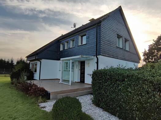 Einfamilienhaus zum Kauf provisionsfrei 350.000 € 5 Zimmer 118 m² 2.888 m² Grundstück frei ab 01.10.2026 Wellringrade Radevormwald 42477