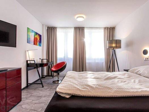 WG-Zimmer zur Miete Wohnen auf Zeit 450 € 14 m² 4. Geschoss frei ab sofort Taunusstraße 00 4.OG Bahnhofsviertel Frankfurt am Main 60329