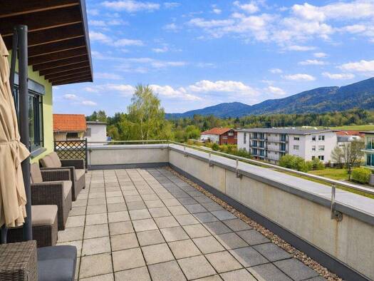 Bürofläche zur Miete 3.695 € 8 Zimmer 212 m² Bürofläche Bad Tölz 83646