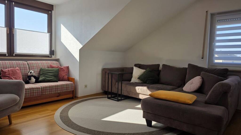 Wohnung zur Miete 850 € 3 Zimmer 79 m² Geschoss 3/3 frei ab 01.06.2026 Markgrafenstraße 10 Langenzenn 90579