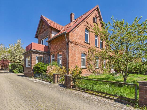 Einfamilienhaus zum Kauf 299.000 € 8 Zimmer 200 m² 1.010 m² Grundstück Immensen Lehrte 31275
