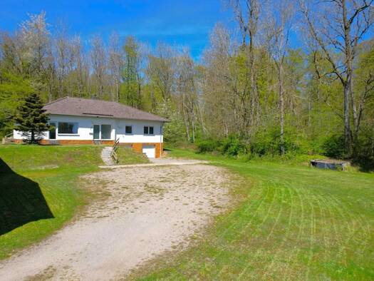 Bungalow zum Kauf 295.000 € 6 Zimmer 160 m² 1.310 m² Grundstück frei ab sofort Hauptstraße 2 Feusdorf 54584