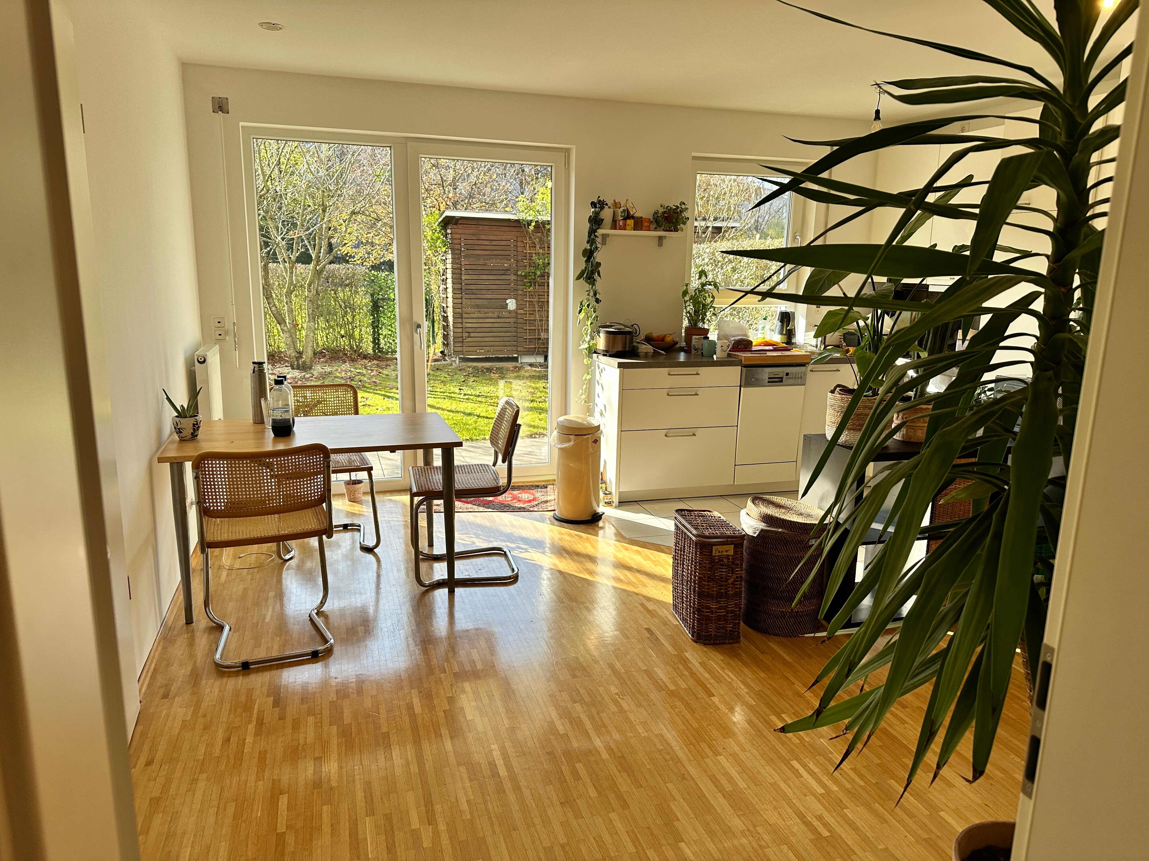 WG-Zimmer zur Miete 600 € 11 m²<br/>Wohnfläche EG<br/>Geschoss 01.12.2024<br/>Verfügbarkeit Annelies-Kupper-Allee Haar München 85540