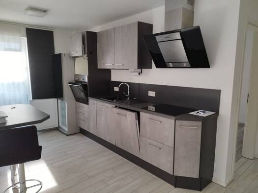 Wohnung zur Miete 670 € 2 Zimmer 49,8 m² Geschoss 1/4 frei ab sofort Forbacher Straße 7 Alt-Saarbrücken Saarbrücken 66117
