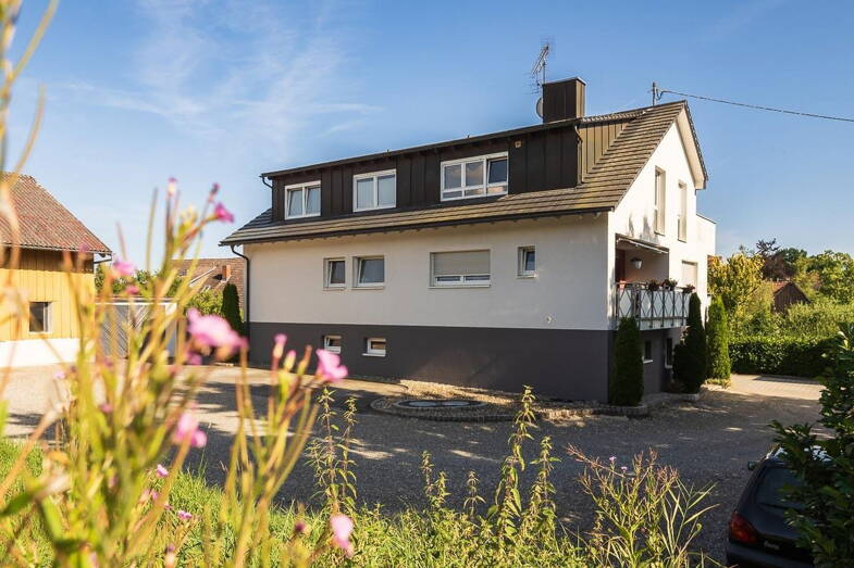 Mehrfamilienhaus zum Kauf provisionsfrei 849.000 € 11 Zimmer 342 m² 1.443 m² Grundstück Emmingen Emmingen 78576