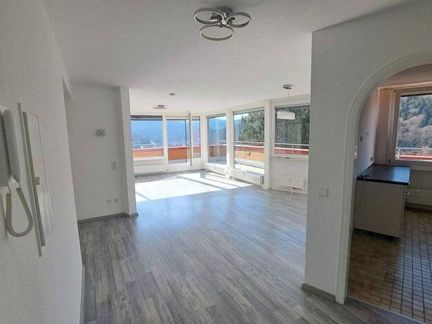 Penthouse zum Kauf provisionsfrei 360.000 € 3,5 Zimmer 120 m² Oswald-Zobel-Straße 11 Bad Herrenalb 76332