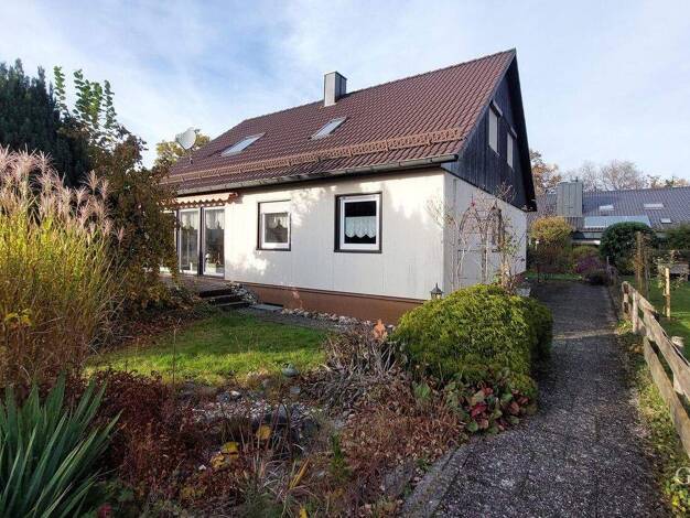 Einfamilienhaus zum Kauf 340.000 € 7 Zimmer 160 m² 718 m² Grundstück Mutlangen 73557