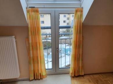 Wohnung zur Miete 825 € 4 Zimmer 100,2 m² Dachgeschoss frei ab sofort Hochfeld-Steinberg Schweinfurt 97422