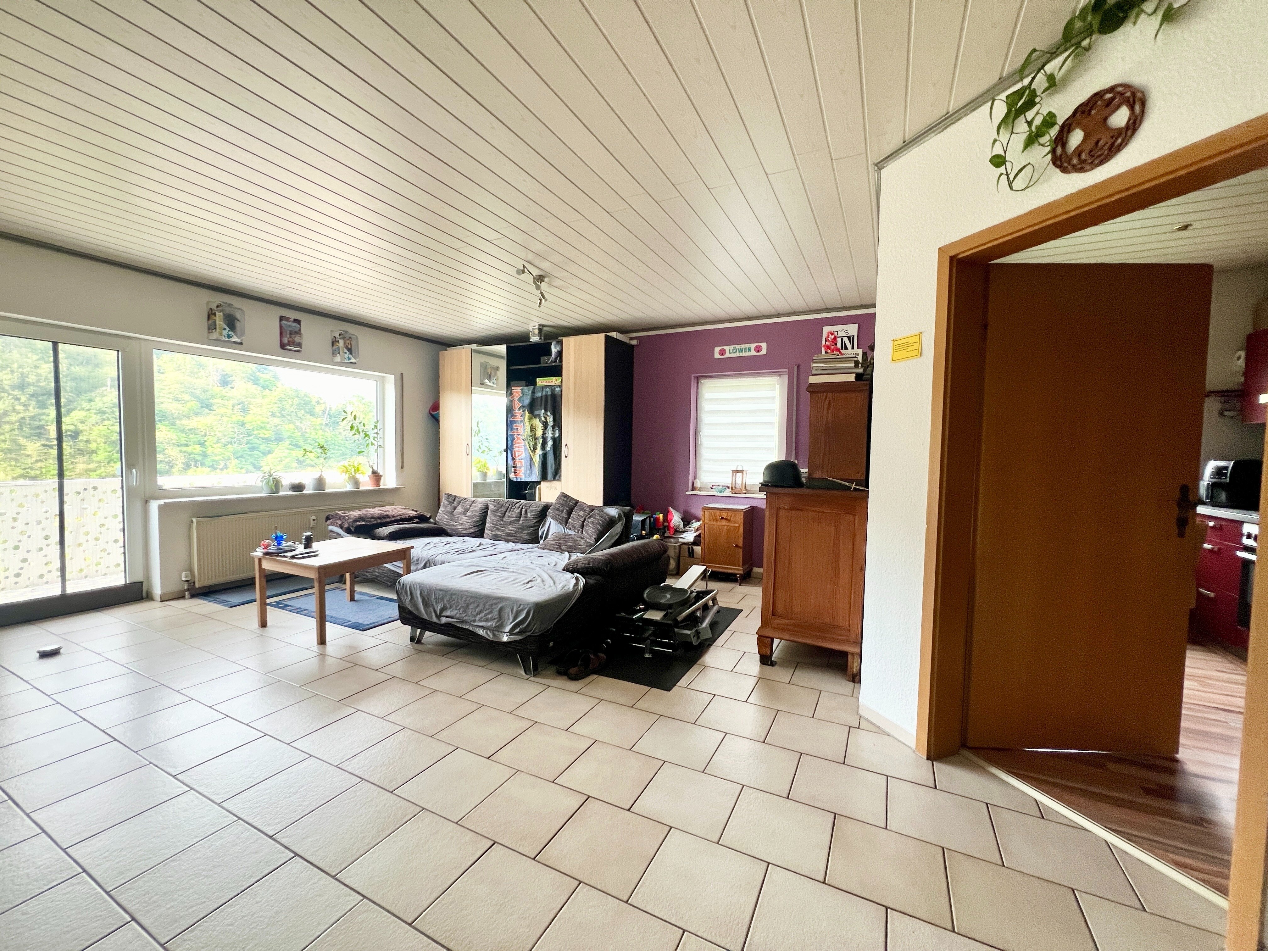 Wohnung zum Kauf 95.000 € 3 Zimmer 73 m²<br/>Wohnfläche Cleeberg Langgöns 35428