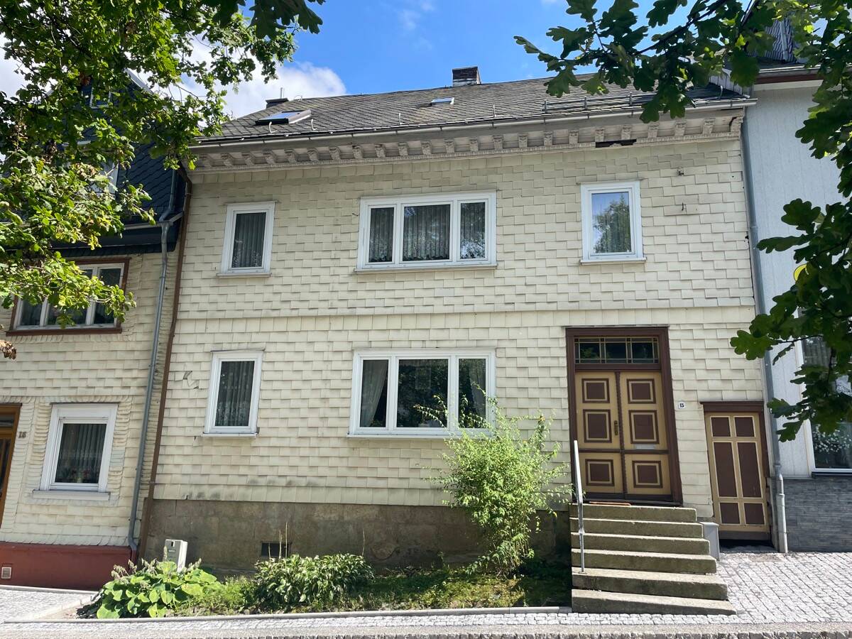 Mehrfamilienhaus zum Kauf 49.000 € 6 Zimmer 167 m²<br/>Wohnfläche 706 m²<br/>Grundstück Großbreitenbach 98701