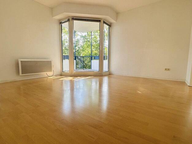 Wohnung zur Miete 1.095 € 2 Zimmer 50 m² 3. Geschoss Jugenheimer Straße 48 a Niederrad Frankfurt am Main 60528